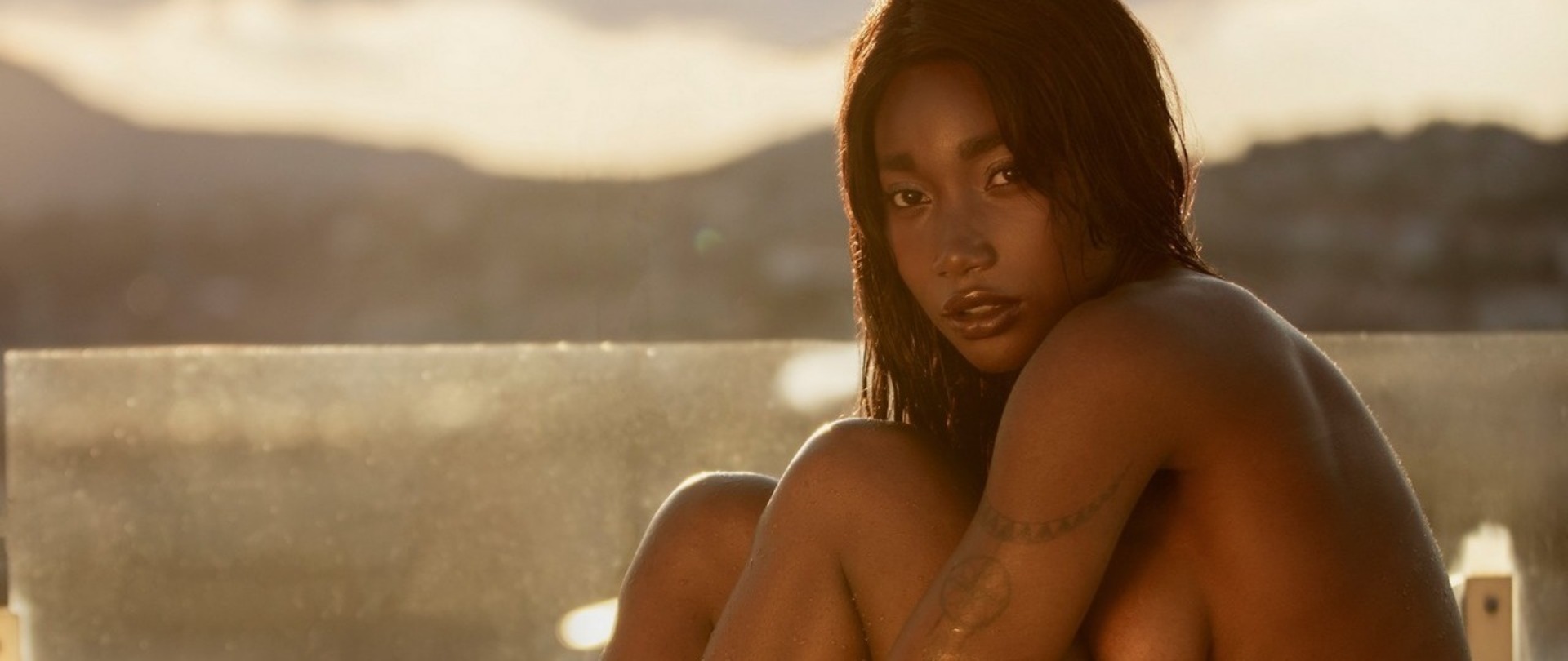 Mimi Desuka in Sunset Relaxation